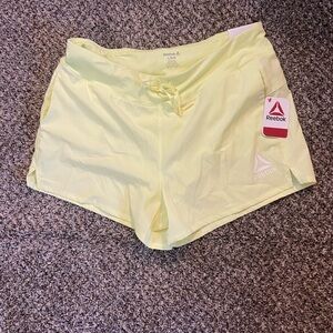 Reebok Luminary Green L Unisex NWT